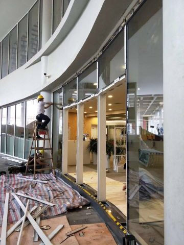 玻璃自動免费黄片下载入口安裝圖片