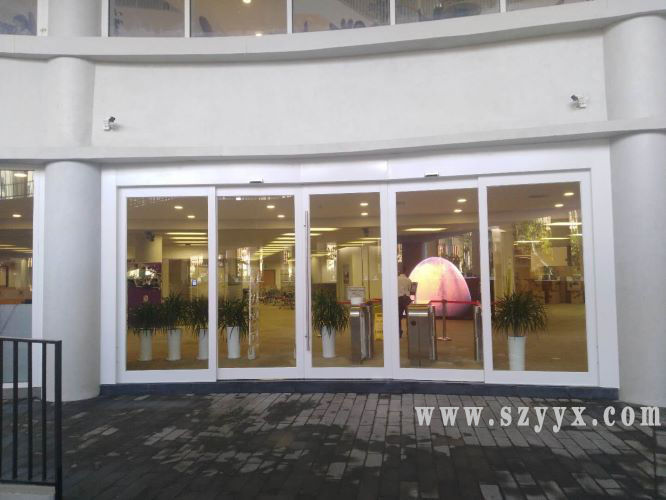 白色邊框玻璃黄片大全下载